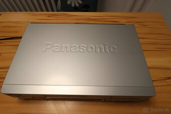 Videorekordér Panasonic hifi SVHS + 27ks kazet - 12