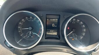 SKODA YETI 4x4 2,0tdi 103kw ELEGANCE - 12