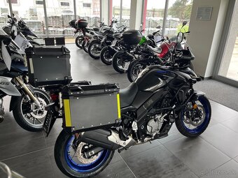 Suzuki DL650 V strom - 12