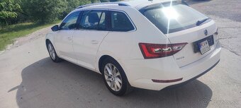 Škoda Superb Combi 2.0 TDI L&K DSG Odpočet DPH: 12 113 € Mož - 12