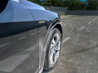 AUDI E-TRON 50 QUATTRO, ELEKTRO - KRÁSNE AUTO - MOŽNÁ ZĽAVA - 12