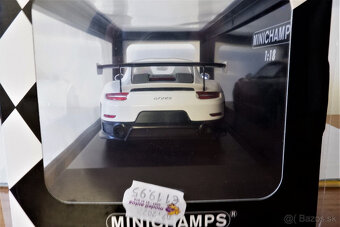 Porsche 911 GT2RS White/Black - 12