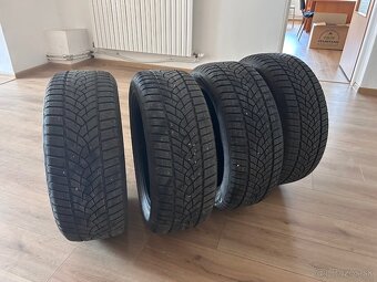 Predám zimné pneumatiky Goodyear 235/50R19 103V  - 4 ks - 12