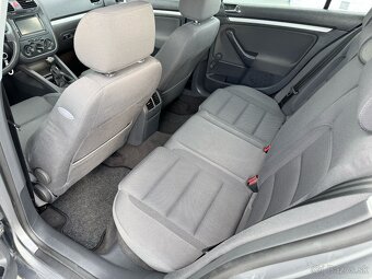 Volkswagen Golf V 1.9TDI - 12