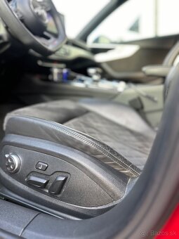 Audi RS4 COMPETITION MATRIX VIRTUAL Red/Black - 12