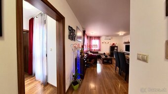 Znížená cena o 10% - Predaj 3-izbového priestranného bytu v  - 12