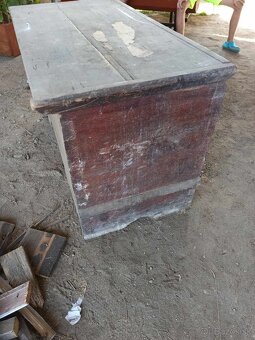 Truhlica starozitnost - 12