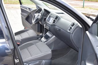 Volkswagen Tiguan - 12