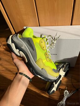 Balenciaga - 12