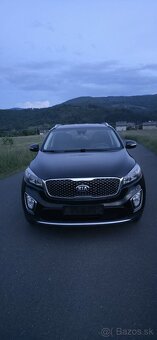 Kia Sorento - 12