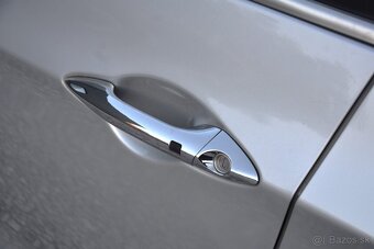 Hyundai i30 CW 1.60 SR voz, 1. maj, Serv. história, TOP výba - 12
