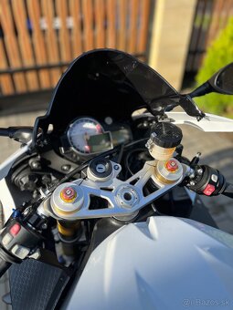 BMW S1000RR (2010) - 12