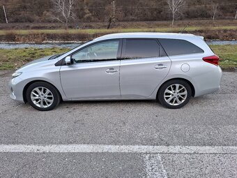 Toyota Auris 2.0 l D-4D DPF - 12
