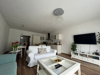 5 izbový rodinný dom 123 m2 užitková plocha - Slovenský Grob - 12