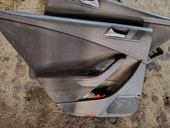 Passat b6 2.0 fsi 110kw manuál 6kvalt rozpredám na diely - 12