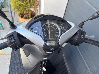 Honda SH 150i ABS - 12