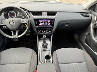 Škoda Octavia Combi 2,0tdi Style 7DSG - 12