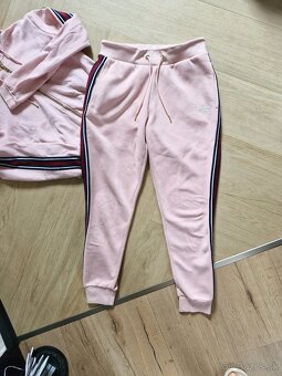 Guess 2x ruzova logovana teplakova suprava - 12