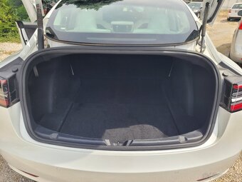 Predám elektro auto TESLA model 3 dual motor, 6/2021 - 12