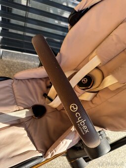 Cybex e-priam - 12