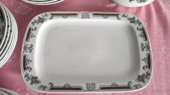 Koláčový set, obedová súprava a kávová súprava Dvory - 12