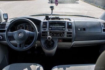 Volkswagen T5 Caravelle /AJ NA SPLATKY/ - 12