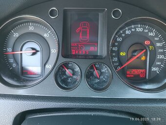 Volkswagen Passat B6 - 12