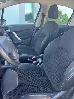 Citroen C3 1.4 benzin 2011 (Tempomat, Senzory) top stav - 12