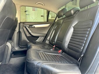 Volkswagen Passat sedan B7 Highline 2.0TDI DSG 4motion - 12