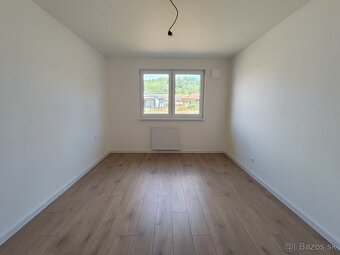 NA PREDAJ 3x NOVOSTAVBA LEVICE- ČASŤ MALÝ KIAR - 12