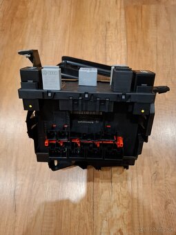 Riadiace jednotky VW Passat B6 - 12