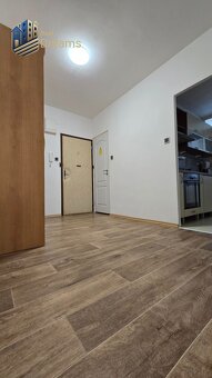 REZERVOVANÉ Na prenájom zariadený 2 izbový byt v centre Gala - 12