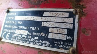 Minibager Takeuchi TB228 - 12