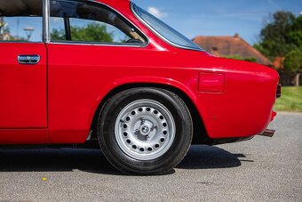Alfa Romeo 1300 GT Junior - 12