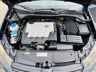 Volkswagen Golf VI 2.0 tdi automat Highline - 12