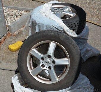 KIA Venga 1.4 CVVT, SR voz, TOP stav, Gold - 12