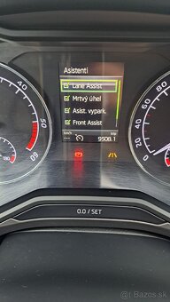 SKODA SUPERB COMBI 2.0 TDI DSG NAVI LED 2018 - 12