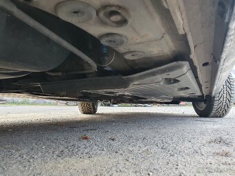 Volkswagen Touran 1.9tdi dsg automat - 12