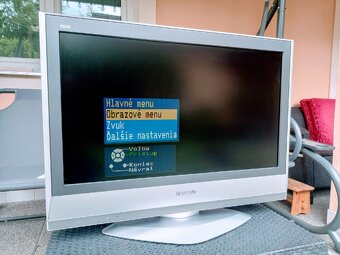Televízor Panasonic - 12