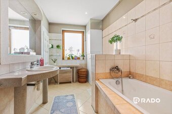 RADO | 9-izbový Rodinný dom 400m2 | Bratislavská - Senec - 12