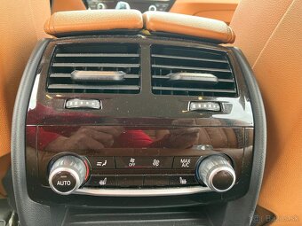 BMW 540i xDrive - 12