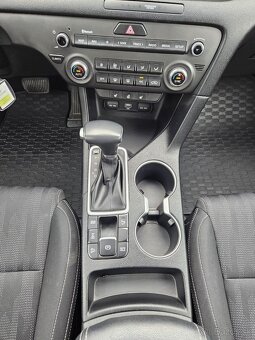 Kia Sportage 1.6 CRDi 136k Gold 4WD A/T - 12