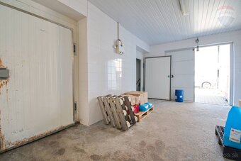 Na predaj komerčná budova, 172 m2, pozemok 411 m2, Lehnice - 12