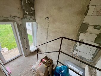 2-generačný dom v Branči so všetkými inžinierskymi sieťami - 12
