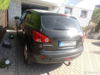 Predám Nissan Qashqai 1,5 desel ročník 2007 - 12