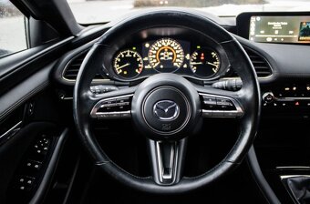 Mazda 3 90kW (2020). - 12