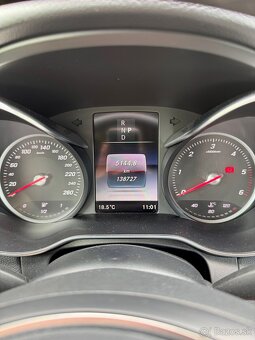 Mercedes-Benz C 220 d 4MATIC (2017) - 12