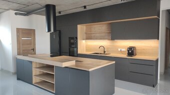 Výroba a montáž interiérového nábytku - 12
