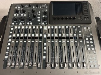 BEHRINGER COMPACT x32 - 12