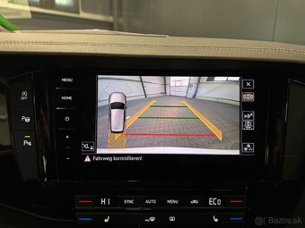 Volkswagen Touareg 3.0 TDI V6 R-Line 4Motion - 12